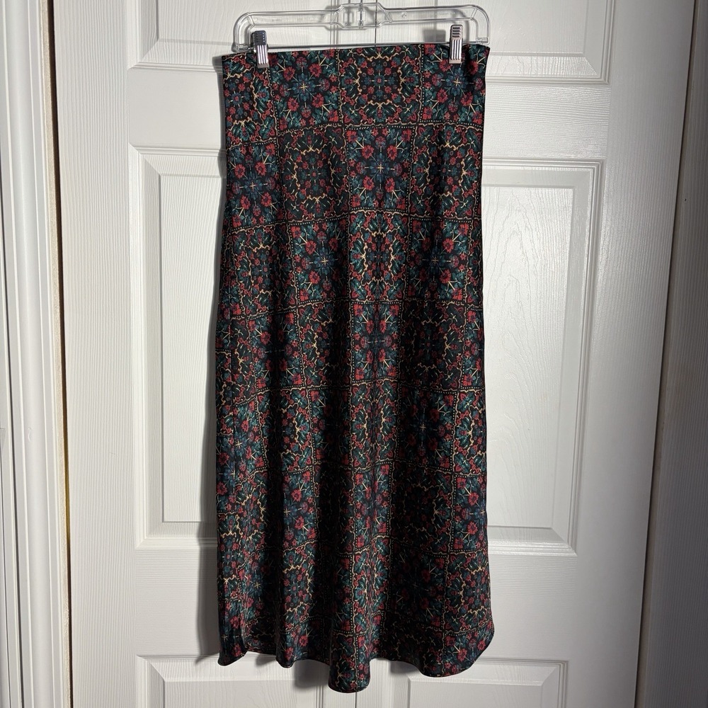 LOFT Tile Print Maxi Skirt Women S Red Green Floral Satin Elastic Waist Boho
